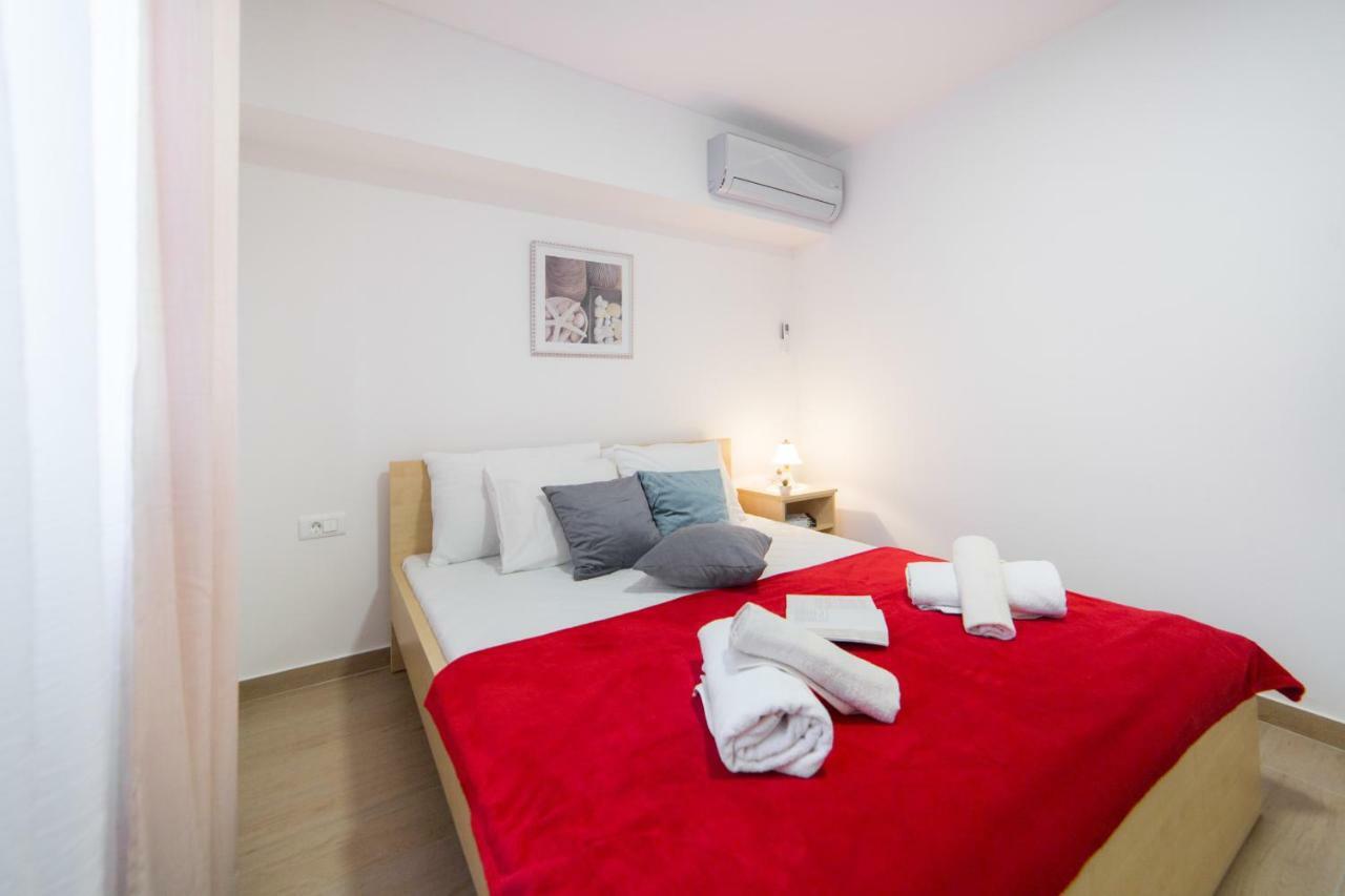 Apartments Relax Baška Voda Extérieur photo