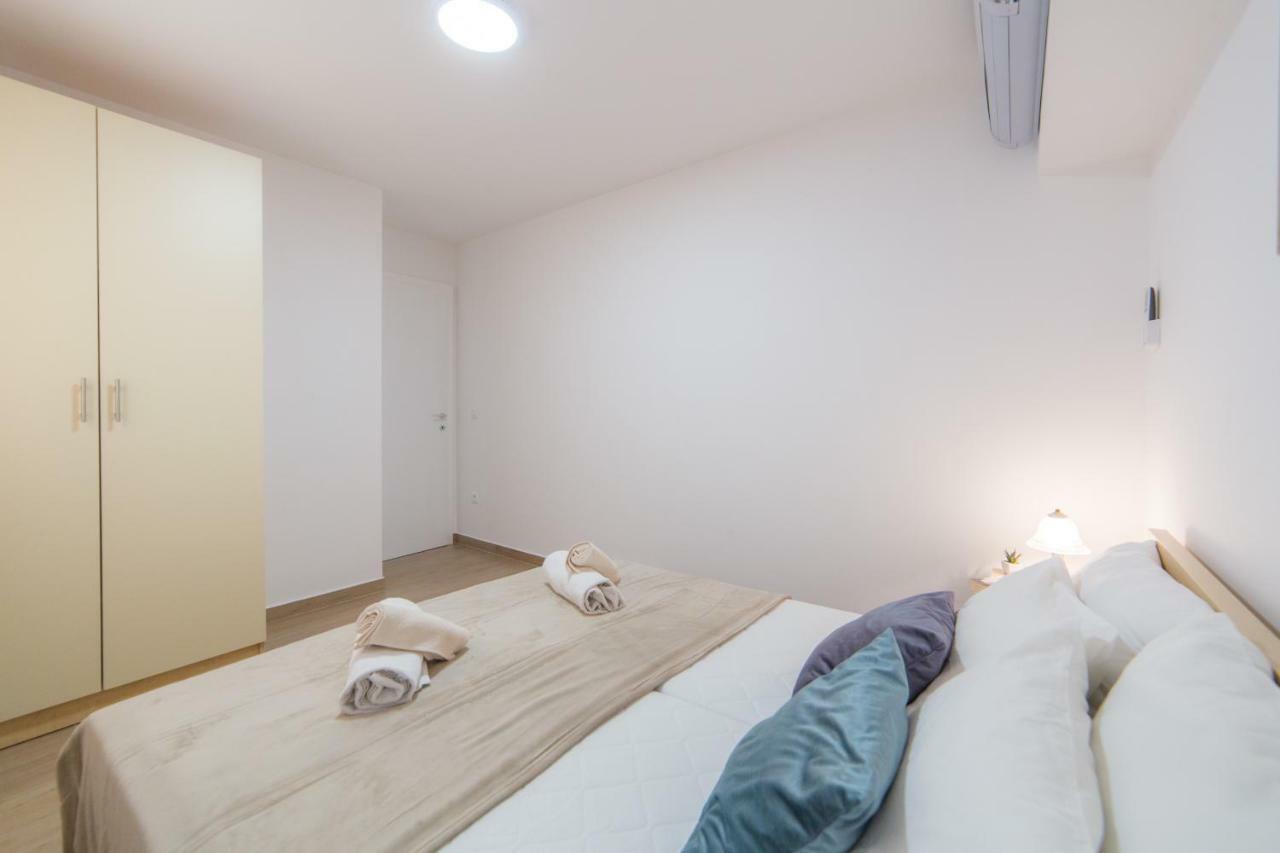 Apartments Relax Baška Voda Extérieur photo